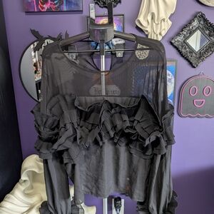 WoWo: Chic Black Ruffled Blouse
